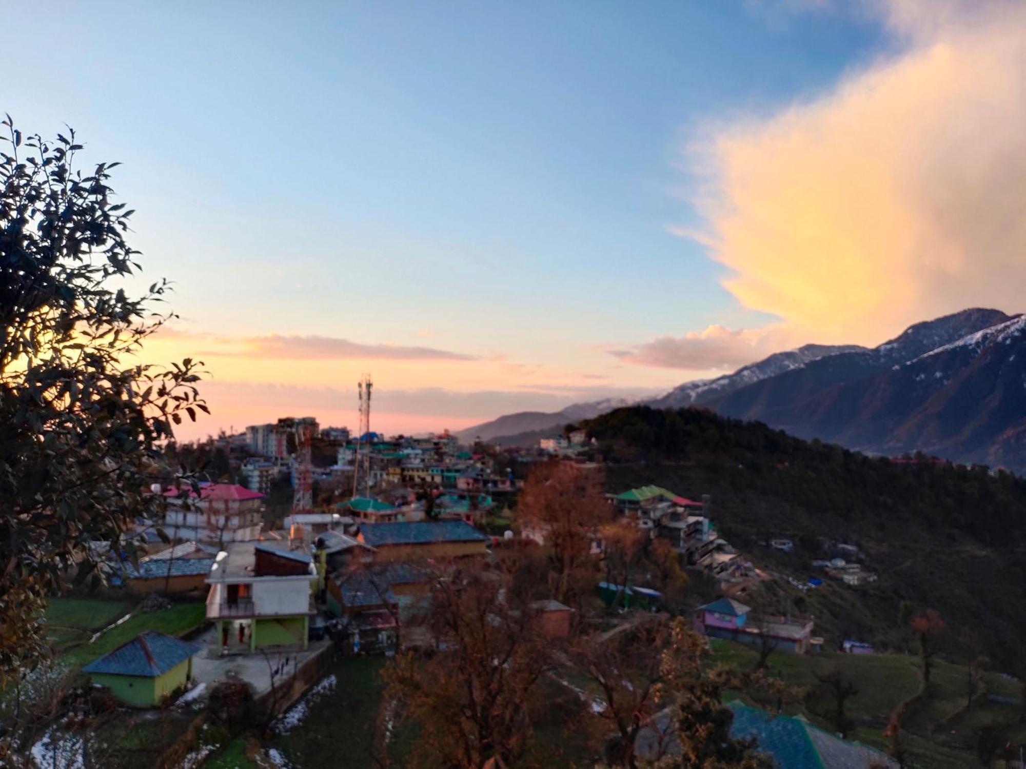 Apartamento Naddi Castle McLeod Ganj Exterior foto